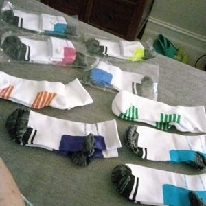 Ladies socks sm-med BRAND NEW!! 4 never worn. Others only 1.